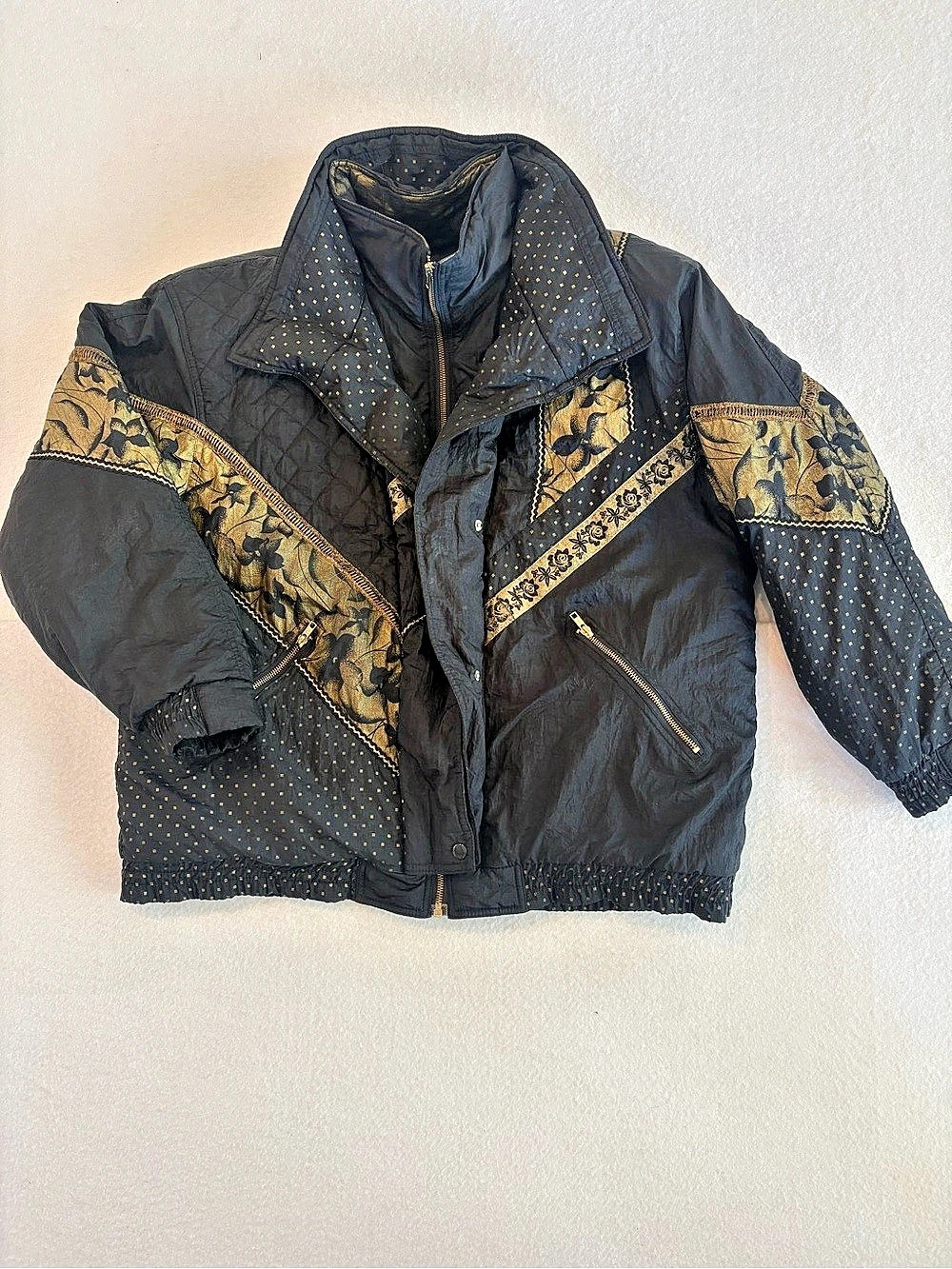 80s/90s Retro Quilted Puffer Ski Black & Gold Mixed Pattern